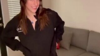 Megan McCarthy Sweatsuit Strip Onlyfans Video Leaked