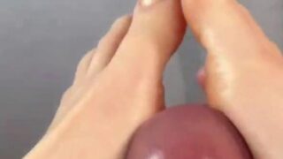 Amouranth Oil Dildo Footjob Kitty Onlyfans Video Leaked