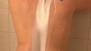 Maitland Ward Nude Milk Shower Dancing Video Leaked